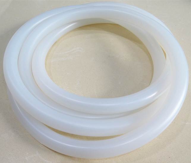 透明硅胶圆胶条使用派瑞林涂层有防灰尘、防静电、防干涩的效果